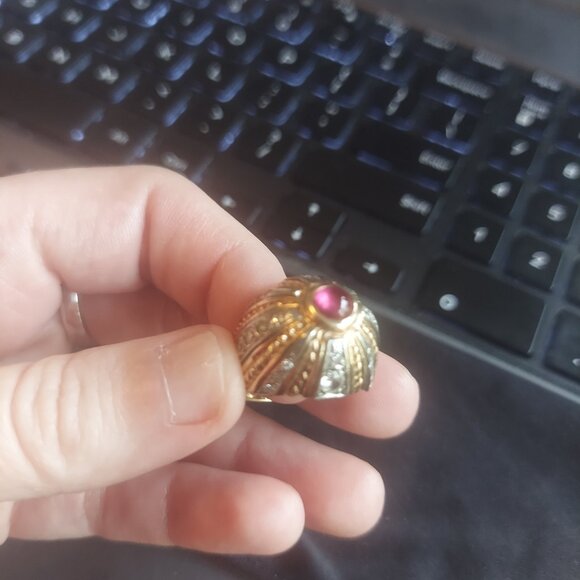 14k gold and genuine diamond ring, size 6 - Picture 11 of 16